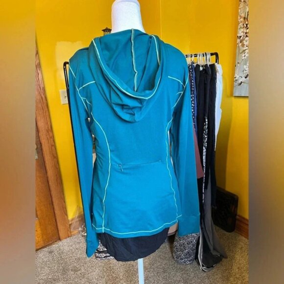 Fabletics Running Jacket l PTP 19 - Picture 3 of 4
